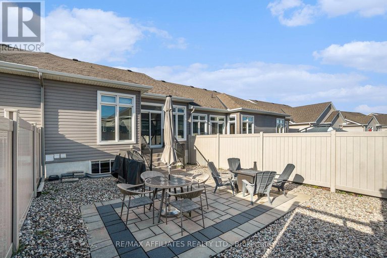 28981202/812-tewin-circle/camelot/ottawa/ontario/K4A1K3_22