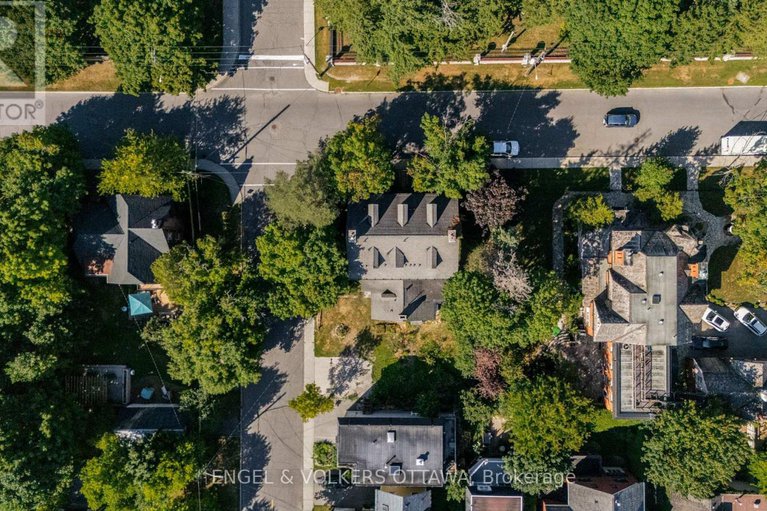 28766697/35-mackay-street/new-edinburgh/ottawa/ontario/K1M2B2_9
