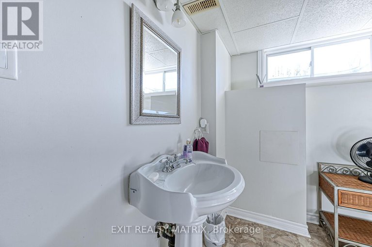 28940721/7719-lawrence-street/vernon/ottawa/ontario/K0A3J0_31