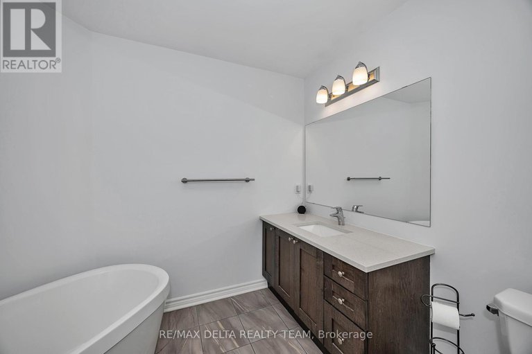 29422917/255-willow-aster-circle/avalon-west/ottawa/ontario/K4A1C7_23