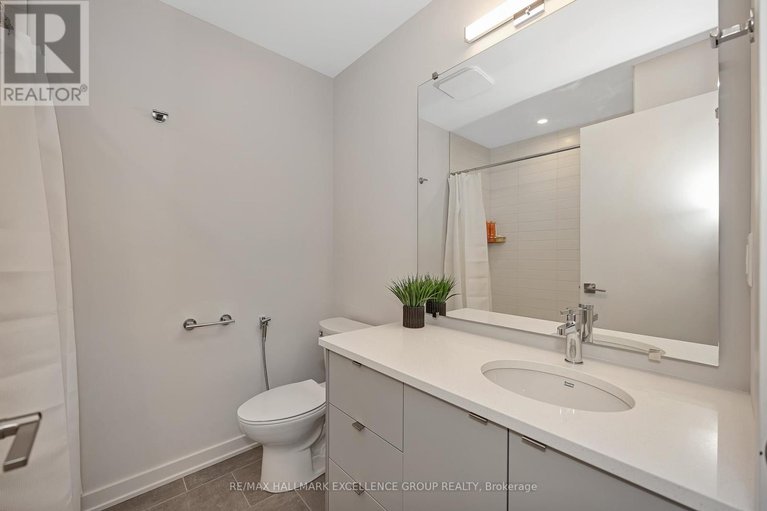 29639073/677-honeydew-street/riverside-southgloucester-glen/ottawa/ontario/K1X0K5_29