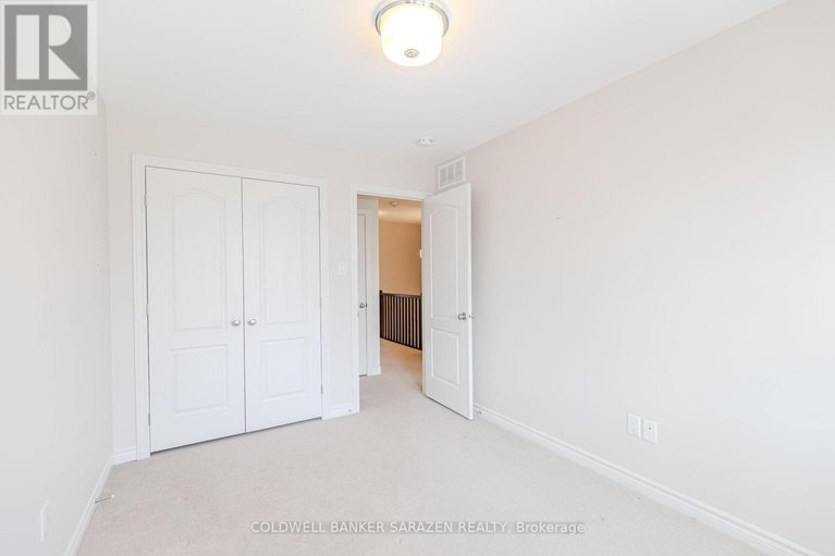 29377334/547-jackdaw-avenue/half-moon-bay/ottawa/ontario/K2J6M6_39