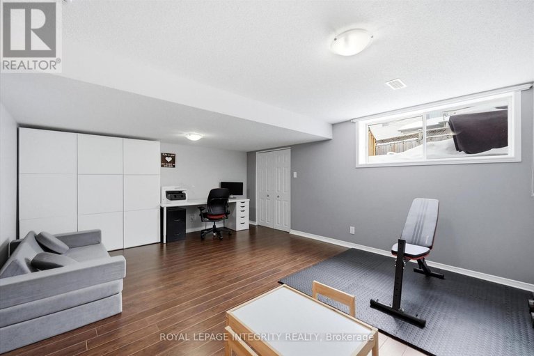 29413396/329-brigitta-street/emerald-meadowstrailwest/ottawa/ontario/K2S0H9_31