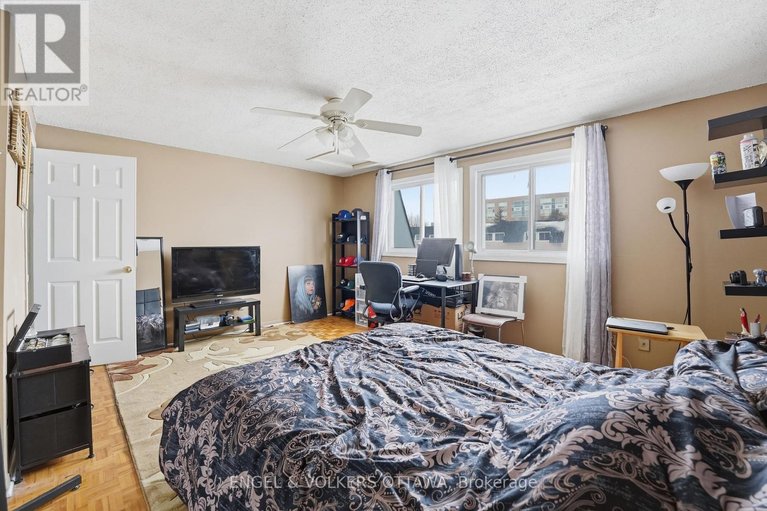 29615364/34-alison-korn-private/bells-corners/ottawa/ontario/K2H8M6_24