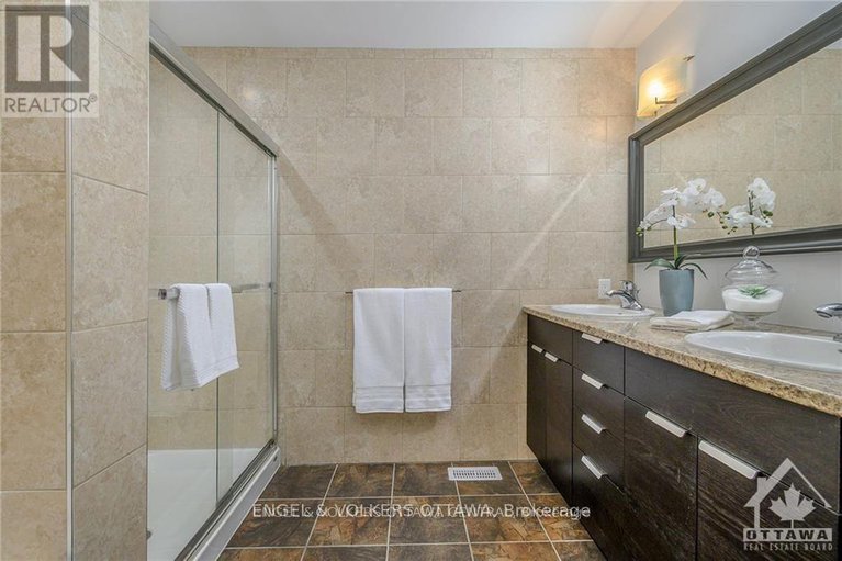 28550906/105-montauk-pvt/carleton-heights/ottawa/ontario/K2C2B4_12