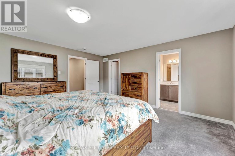 28562924/625-trigoria-crescent/avalon-west/ottawa/ontario/K4A1B1_25