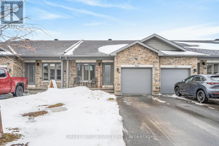 29484450/923-leishman-drive/mississippi-mills-ramsay-twp/mississippi-mills/ontario/K0A1A0_1