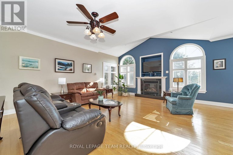27979438/1426-spartan-grove-street/greely/ottawa/ontario/K4P1R6_5