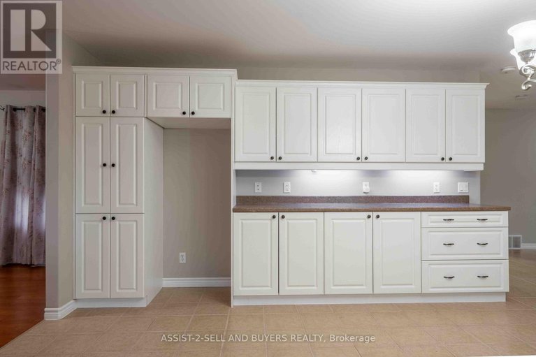 28395407/18267-samuel-drive-s/south-glengarry-charlottenburgh-twp/south-glengarry/ontario/K6H7J1_27