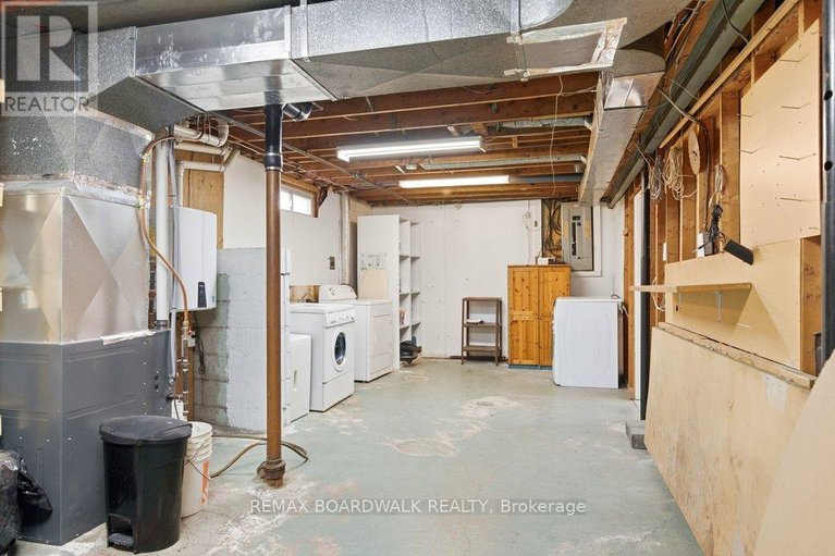 29650658/1279-adirondack-drive/kenson-park/ottawa/ontario/K2C2V7_23