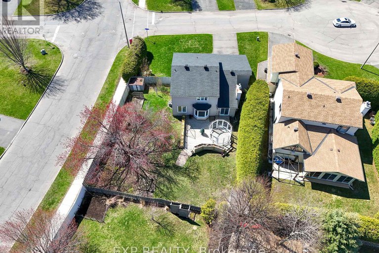 28550236/184-des-pins-place/queenswood-heights-south/ottawa/ontario/K1E2T5_34