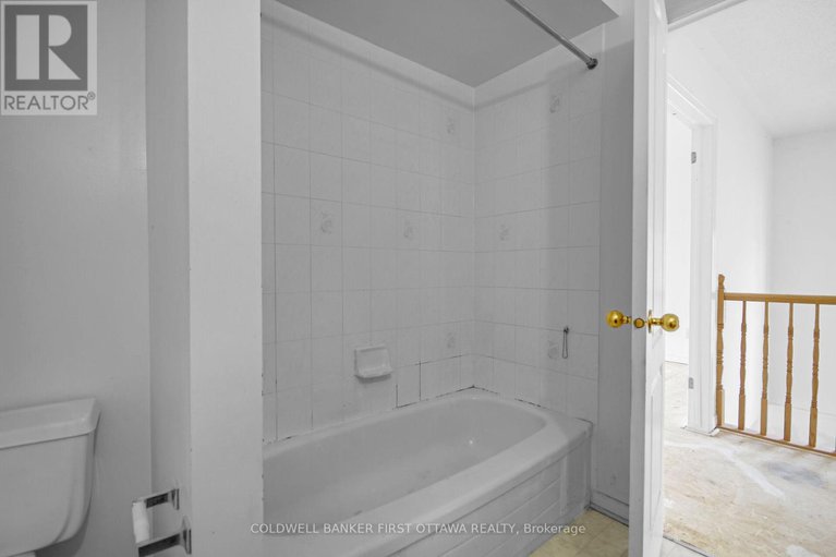 28221076/24-6141-red-willow-drive/chapel-hill/ottawa/ontario/K1C7J7_29
