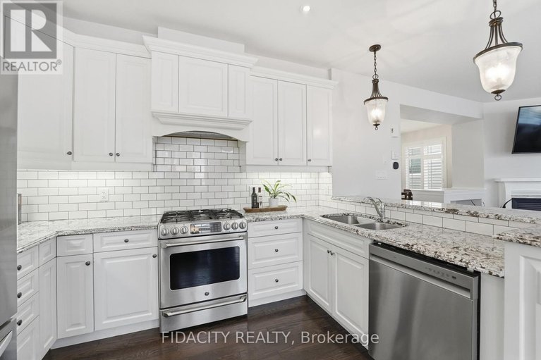 29642317/374-gallantry-way/stittsville-north/ottawa/ontario/K2S0R1_15