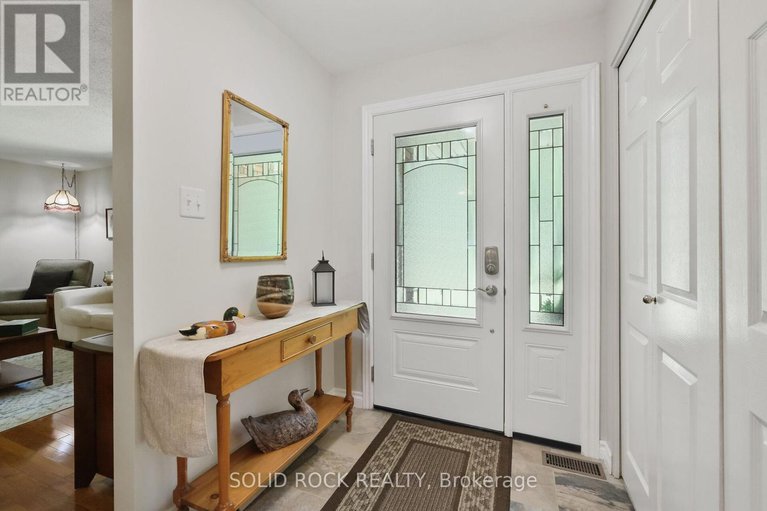 28631111/209-deerwood-drive/fitzroy-ward-south-west/ottawa/ontario/K0A2H0_7