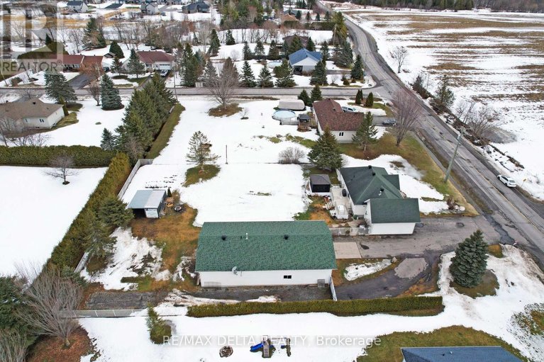 29454930/2031-devine-road/vars-village/ottawa/ontario/K0A3H0_35