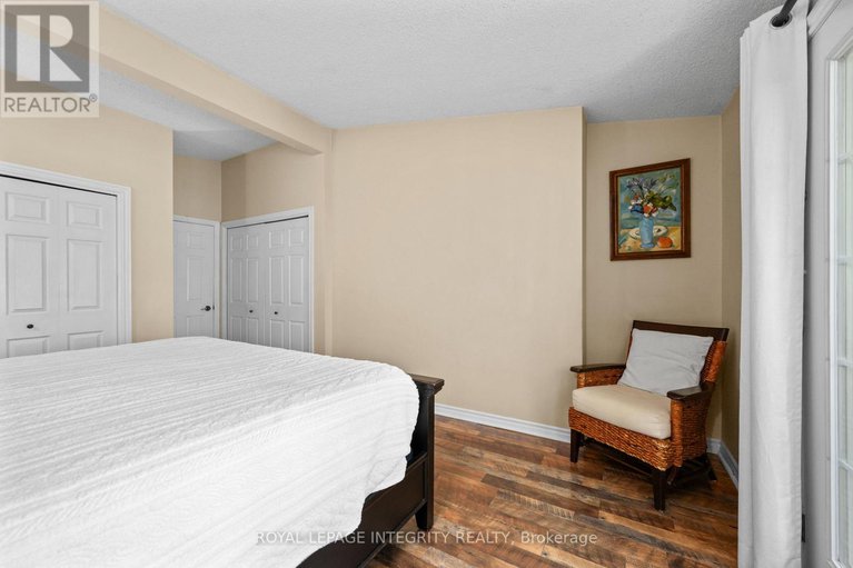 28821787/3-briarcliffe-drive/rothwell-heights/ottawa/ontario/K1J6E3_26