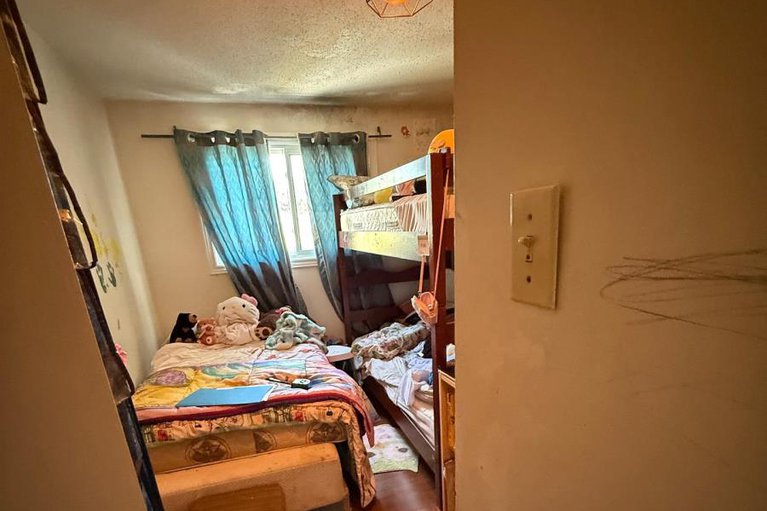 28932118/1013-cloister-gardens/convent-glen-north/ottawa/ontario/K1C2A1_3