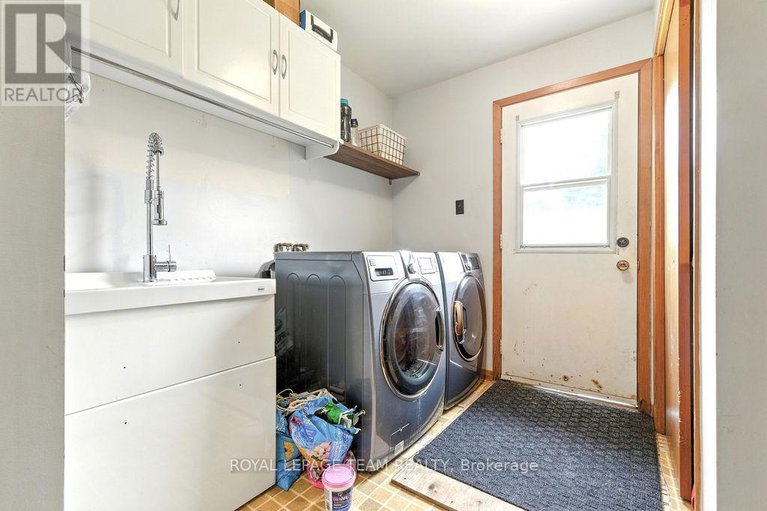 28853182/191-dalkeith-street/pakenham/mississippi-mills/ontario/K0A2X0_16