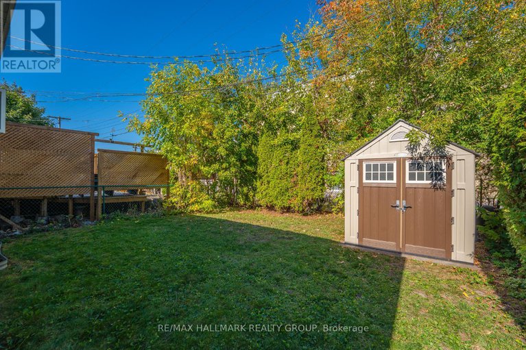 28943105/2437-tupper-avenue/hawthorne-meadows/ottawa/ontario/K1G1G6_22