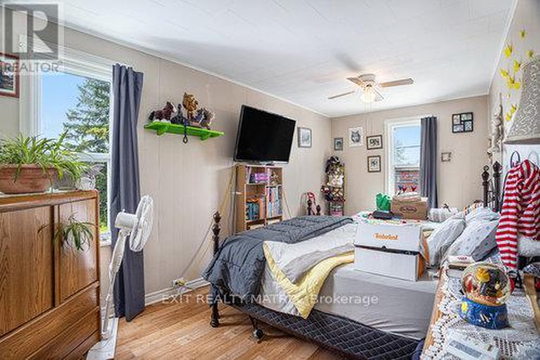 28312365/203-castor-street/village-of-russell/russell/ontario/K4R1C7_21