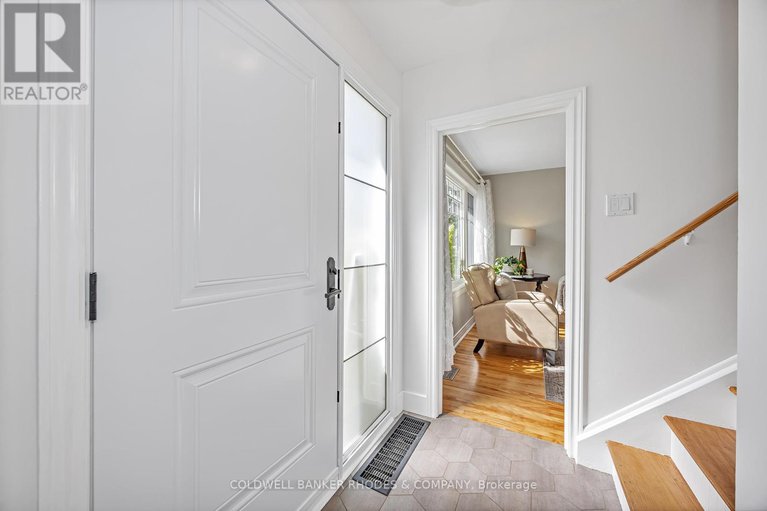 28930348/353-spartan-avenue/overbrookcastle-heights/ottawa/ontario/K1K1J6_4