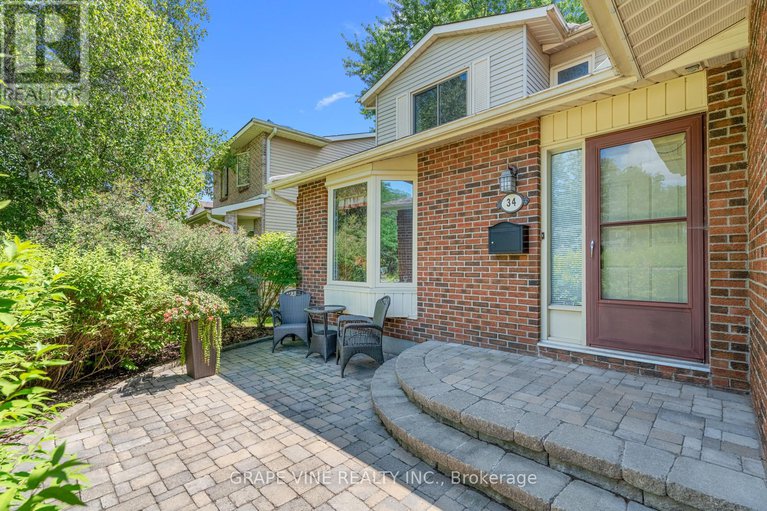 28662604/34-four-seasons-drive/borden-farmstewart-farmcarleton-heightsparkwood-hills/ottawa/ontario/K2E7P8_2