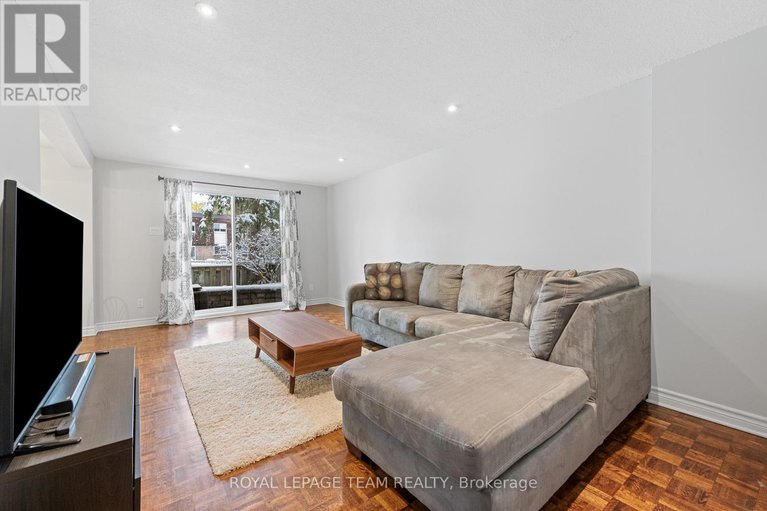 29119927/54-227-ridgepark-private/meadowlandscrestview/ottawa/ontario/K2G1H1_4