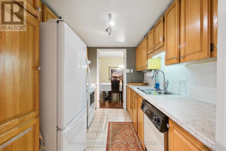 28530021/104-295-gilmour-street/ottawa-centre/ottawa/ontario/K2P0P7_16