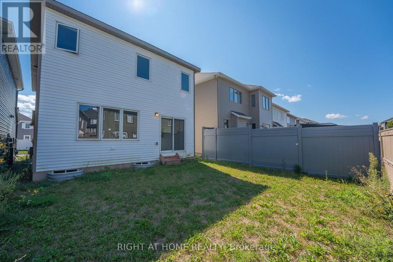 28857821/47-mudminnow-crescent/avalon-west/ottawa/ontario/K4A5H9_47