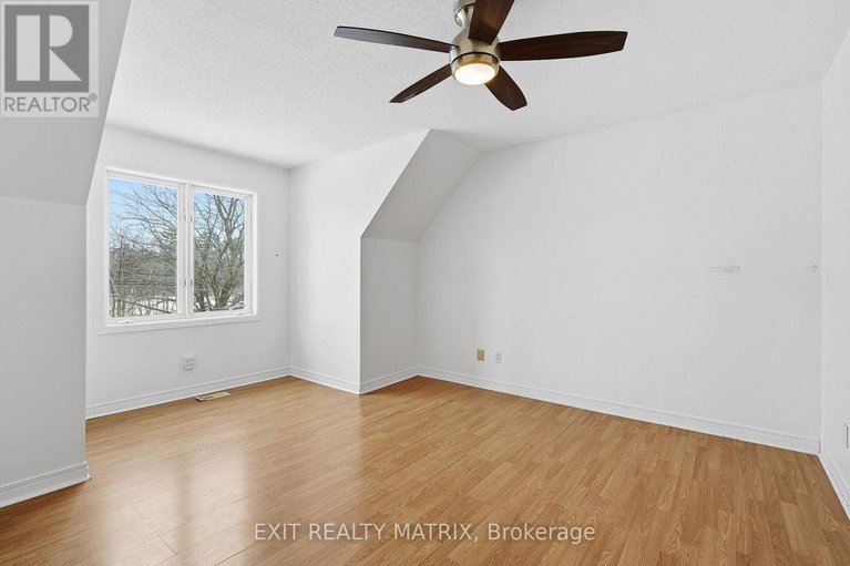 29349374/203-montee-outaouais-road/town-of-rockland/clarence-rockland/ontario/K4K1G2_29