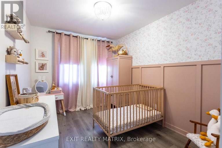 28731174/275-belfort-street-s/embrun/russell/ontario/K0A1W0_13