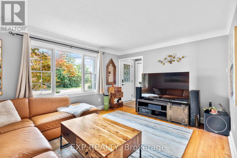 28559262/421-greenwood-avenue/laurentianview/ottawa/ontario/K2A0X5_17