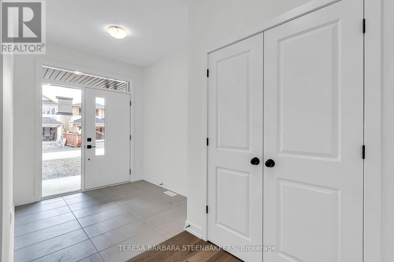28424668/783-kenny-gordon-avenue/riverside-southgloucester-glen/ottawa/ontario/K4M0V2_3