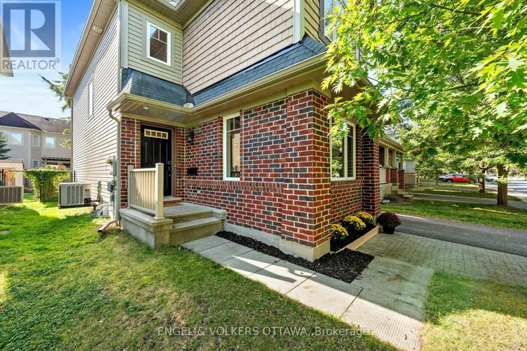 28873789/416-vendevale-avenue/stittsville-north/ottawa/ontario/K2S0M6_2