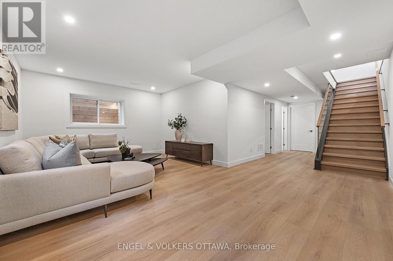 29219769/493-highcroft-avenue/westborohampton-park/ottawa/ontario/K1Z5J3_34