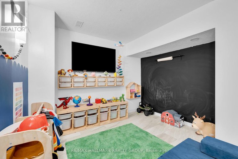 28989404/81-hadley-circle/bells-corners/ottawa/ontario/K2H7Z8_39