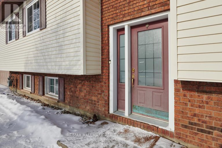 29304651/79-bourdeau-crescent/embrun/russell/ontario/K0A1W0_2