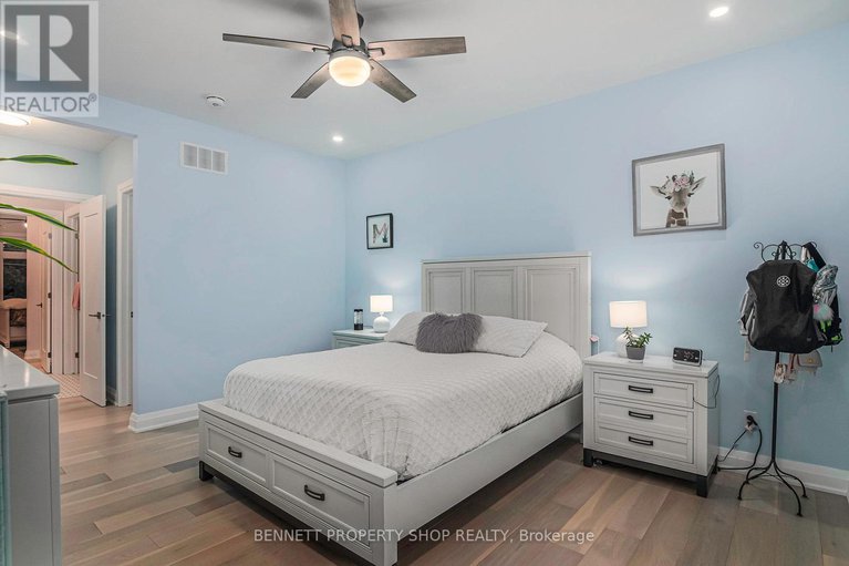28848172/10-westwood-drive/meadowlandscrestview/ottawa/ontario/K2G2W7_13