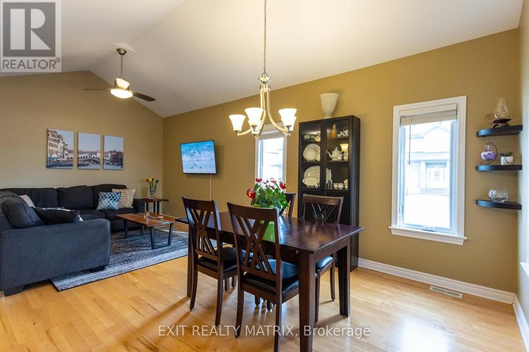 29600894/484-bruges-street/embrun/russell/ontario/K0A1W0_14