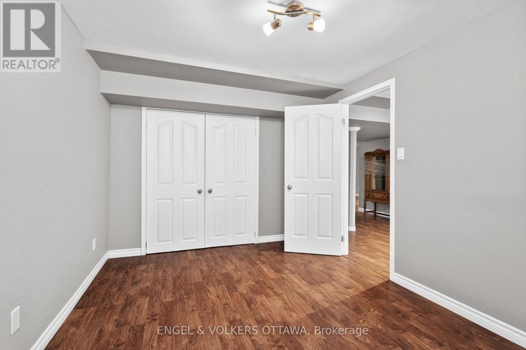 28547141/94-riverstone-drive/stonebridge/ottawa/ontario/K2J5E3_40