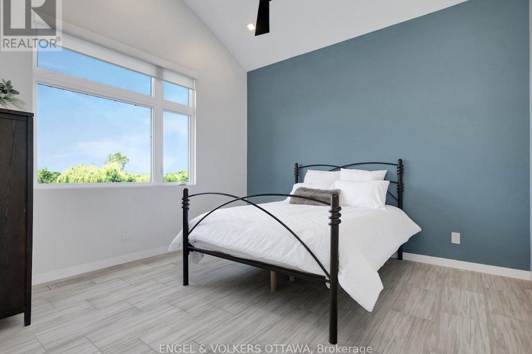 28726162/46-forest-hill-road/long-sault/south-stormont/ontario/K0C1P0_38