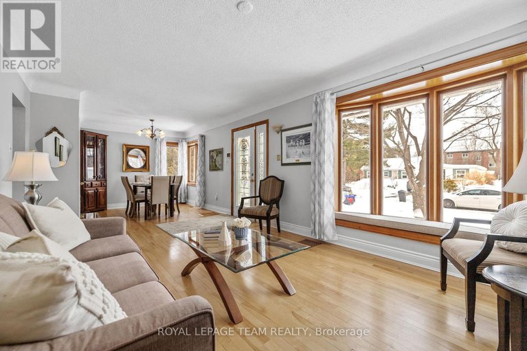 28500316/1357-thames-street/carlington/ottawa/ontario/K1Z7N3_7