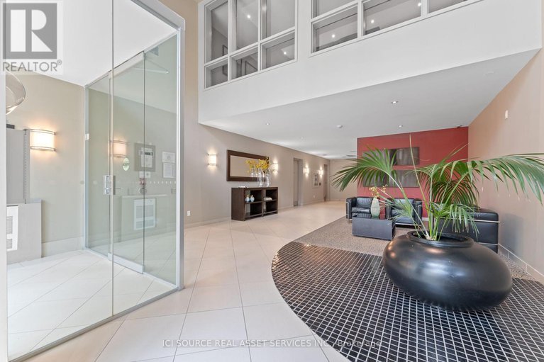28329429/812-138-somerset-street-w/ottawa-centregolden-triangle/ottawa/ontario/K2P0A3_17