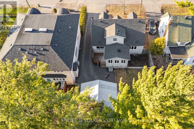 29651793/1252-anoka-street/ridgemont/ottawa/ontario/K1V6C6_39