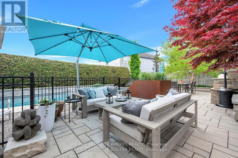 28644323/107-joshua-street/mer-bleuebradley-estatesanderson-park/ottawa/ontario/K1W0A2_35