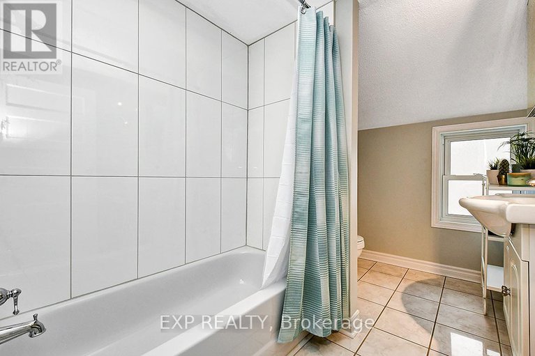 28899221/566-kirkwood-avenue/westborohampton-park/ottawa/ontario/K1Z5X4_31