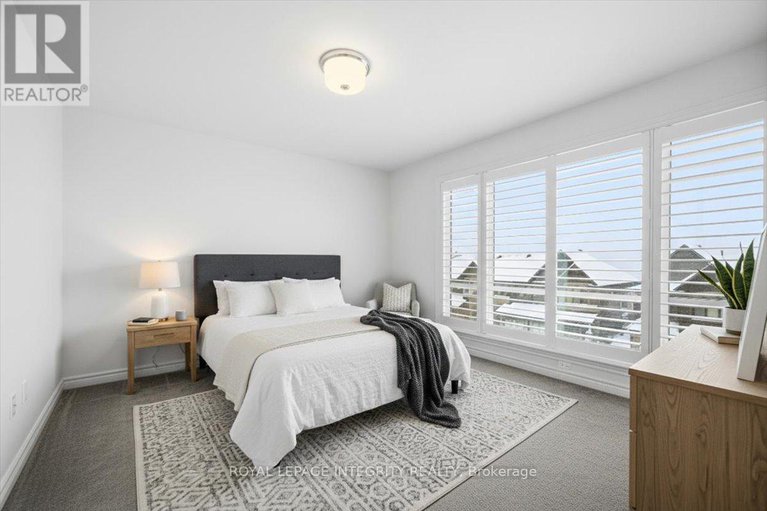 29274147/359-axis-way/mer-bleuebradley-estatesanderson-park/ottawa/ontario/K1W0L7_19