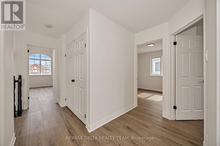 29647825/2164-sojourn-street/notting-hillsummerside/ottawa/ontario/K4A4E2_15