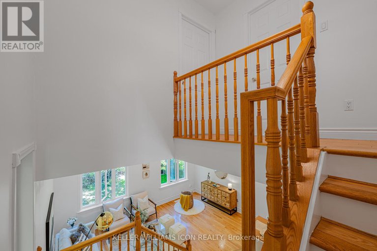 28382446/1309-meadowlands-drive-e/city-viewskylinefisher-heightsparkwood-hills/ottawa/ontario/K2E7B3_18