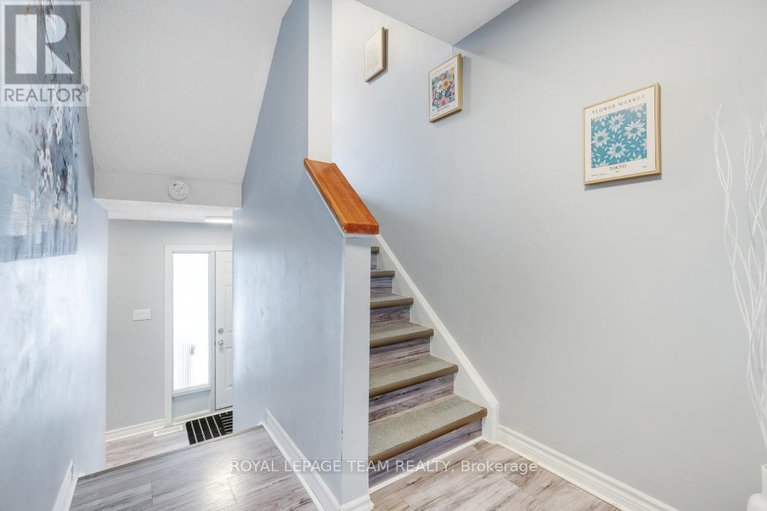 29256594/52-alison-korn-private/bells-corners/ottawa/ontario/K2H8M6_2